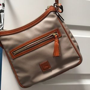 Dooney and Bourke crossbody EUC
